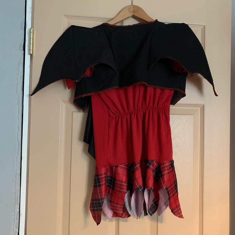 Delinquent Devil - Picture 5 of 5